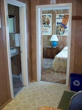 Valley View Motel Порт Таунсънд Екстериор снимка